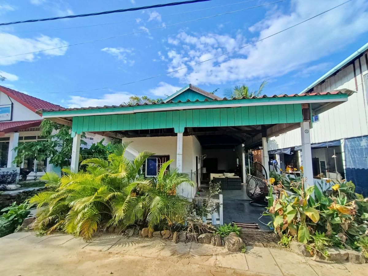 Sam'S Guesthouse M'Pai Bay Koh Rong Sanloem Extérieur photo